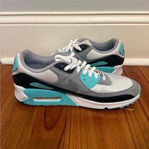 Nike Air Max 90 Hyper Turquoise (Barely Worn)